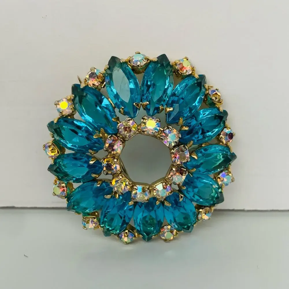 Vintage Aqua Blue Marquis Aurora Borealis Rhinestone Circle Flower Brooch